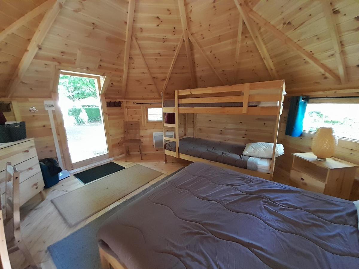 Camping Le Vallage Attigny Exteriör bild