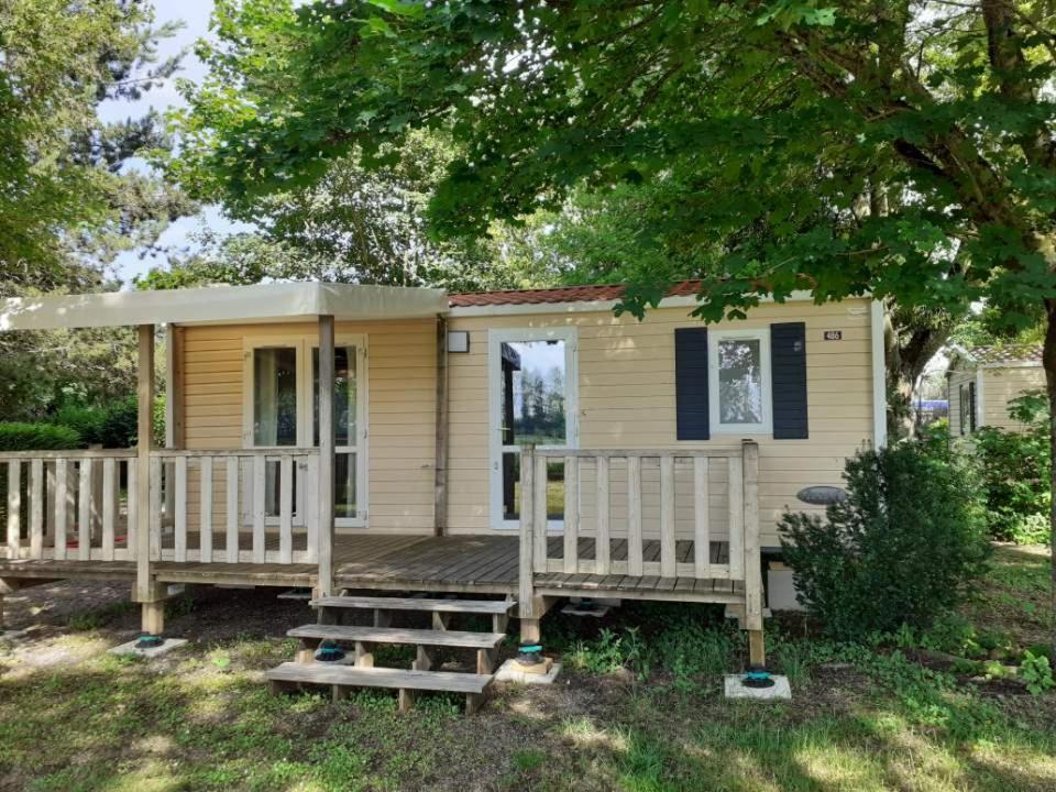 Camping Le Vallage Attigny Exteriör bild
